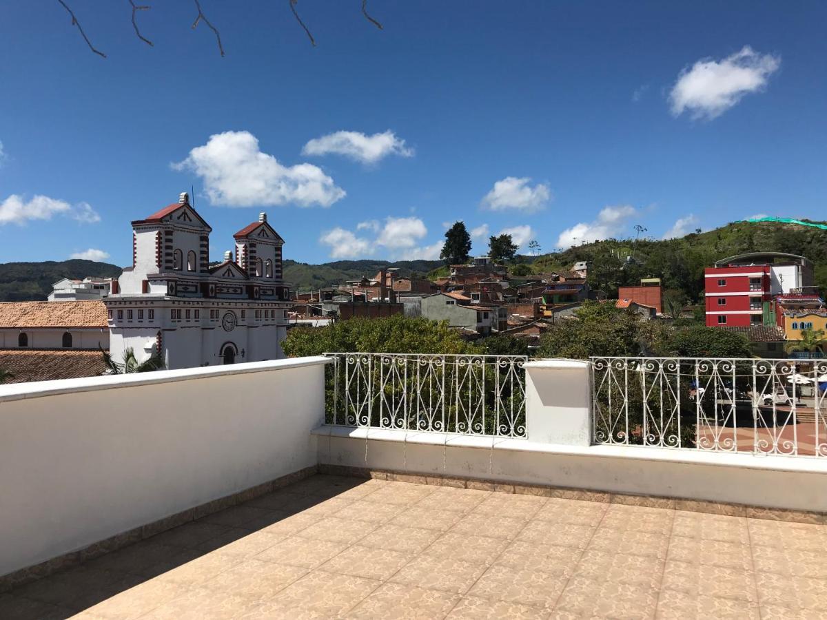 Hotel Bahia Guatape Exterior photo