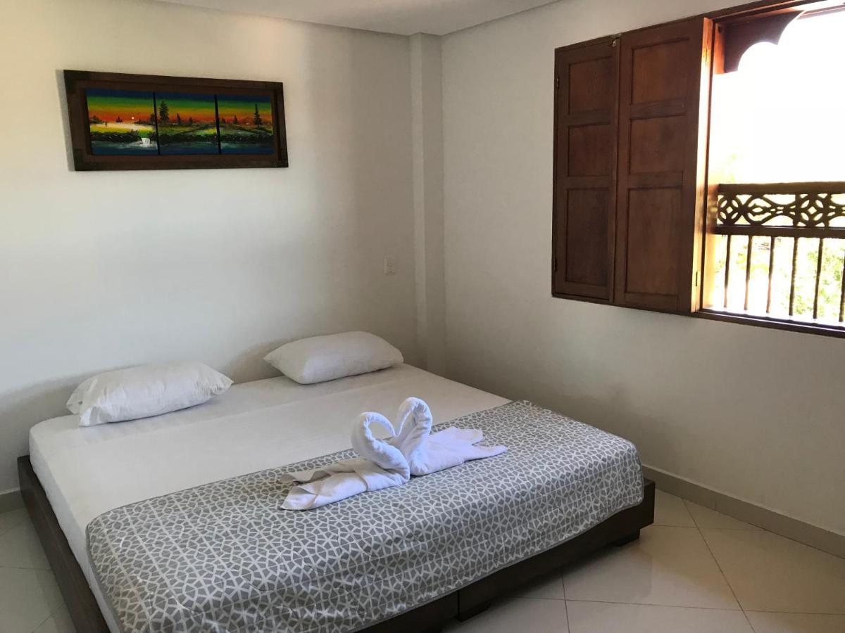 Hotel Bahia Guatape Exterior photo